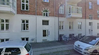 Lejligheder til salg i Charlottenlund - Foto fra Google Street View