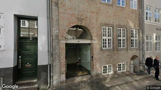 Lejligheder til salg i København K - Foto fra Google Street View